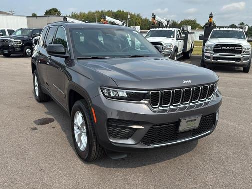 2025 Jeep Grand Cherokee Laredo X