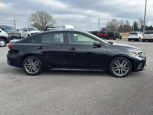 2022 Kia Forte GT-Line