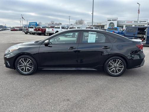 2022 Kia Forte GT-Line