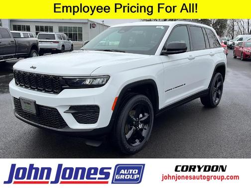 2025 Jeep Grand Cherokee Laredo