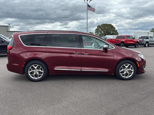 2017 Chrysler Pacifica Limited