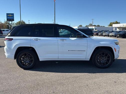 2025 Jeep Grand Cherokee Summit
