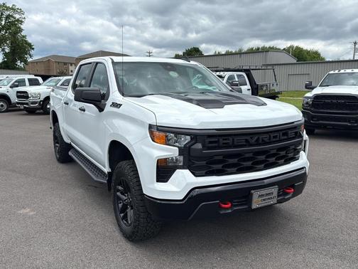 2024 Chevrolet Silverado 1500 Custom Trail Boss