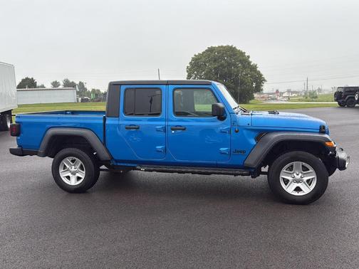 2023 Jeep Gladiator Sport
