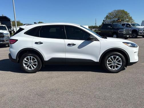 2022 Ford Escape S