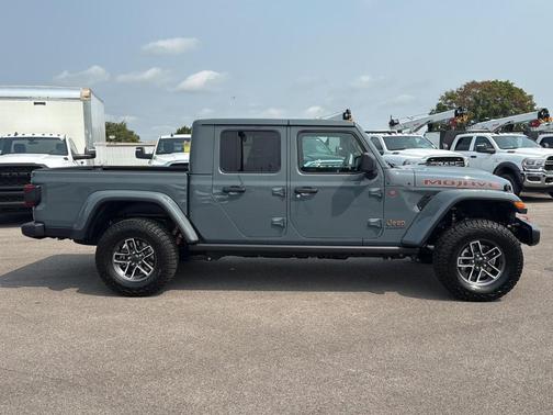 2025 Jeep Gladiator Mojave