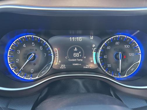 2017 Chrysler Pacifica Touring-L Plus