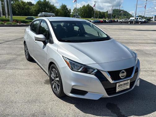 2022 Nissan Versa 1.6 SV