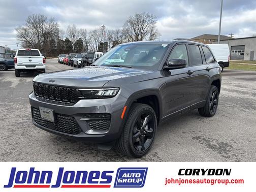 2025 Jeep Grand Cherokee Laredo