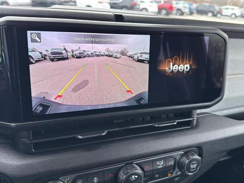 2026 Jeep Gladiator Sport