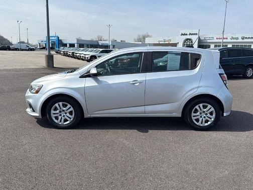 2020 Chevrolet Sonic LT