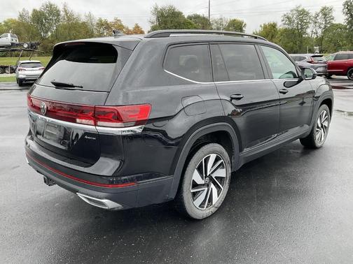 2024 Volkswagen Atlas 2.0T SE
