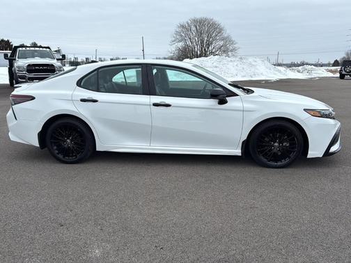 2021 Toyota Camry SE Nightshade