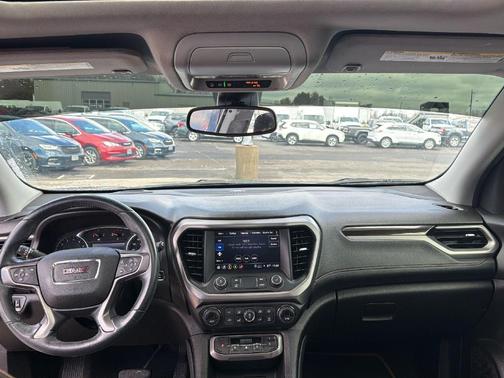 2022 GMC Acadia AT4