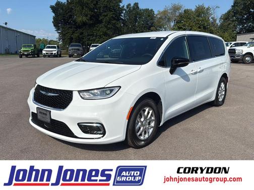 2026 Chrysler Pacifica Select