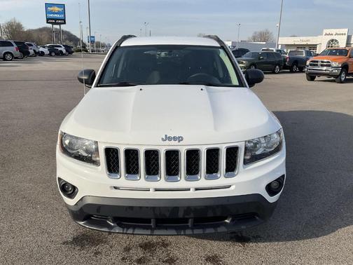 Bright White Clearcoat 2017 Jeep Compass Sport
