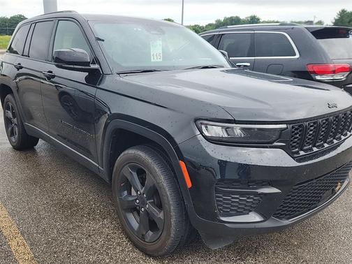 2023 Jeep Grand Cherokee Altitude