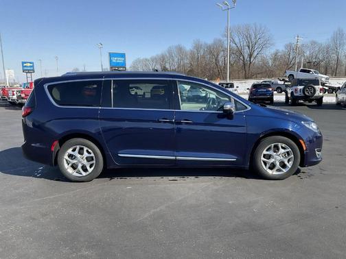 2017 Chrysler Pacifica Limited