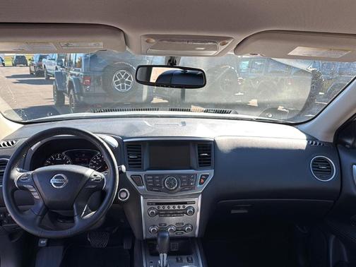 2019 Nissan Pathfinder SL