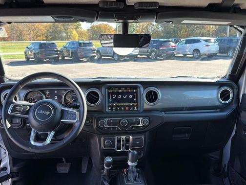 2023 Jeep Gladiator Overland