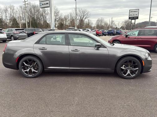 2023 Chrysler 300 S