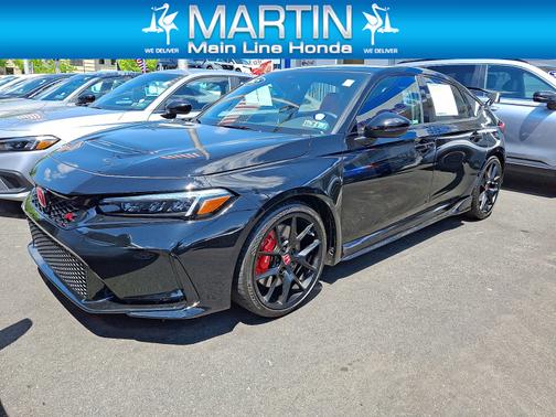 Crystal Black Pearl 2025 Honda Civic Type R