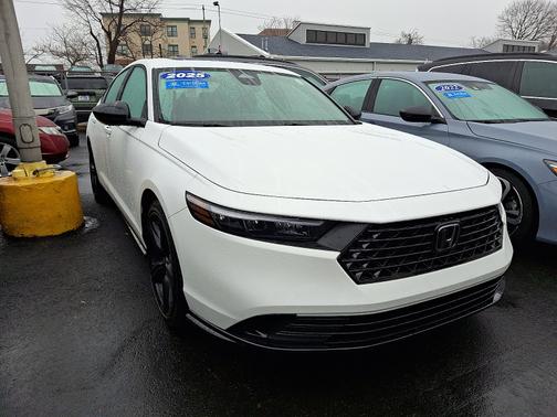 2025 Honda Accord Hybrid 