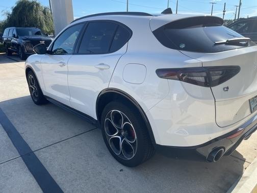 2024 Alfa Romeo Stelvio Veloce AWD