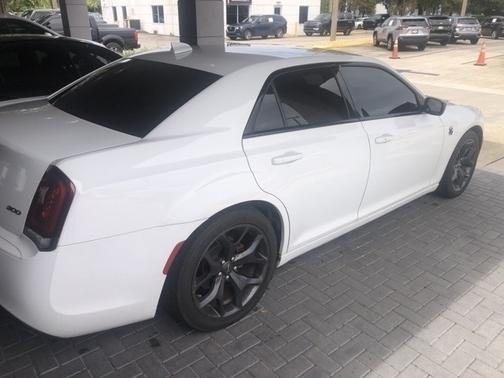 2021 Chrysler 300 Touring