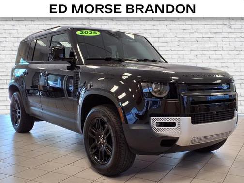 2025 Land Rover Defender 110 P300