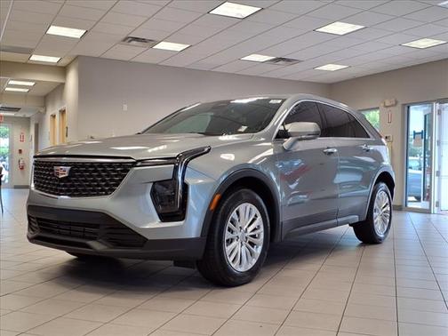 2024 Cadillac XT4 Luxury
