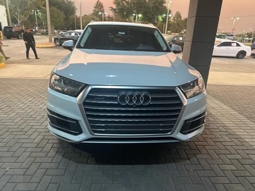 2019 Audi Q7 55 Premium Plus
