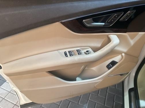 2019 Audi Q7 55 Premium Plus