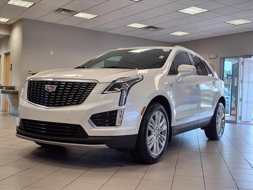 2022 Cadillac XT5 Premium Luxury