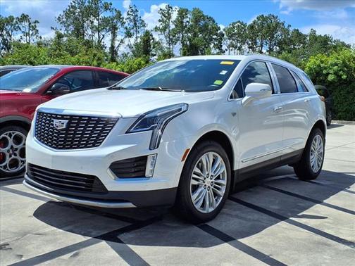 2022 Cadillac XT5 Premium Luxury