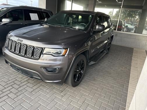 2021 Jeep Grand Cherokee Laredo