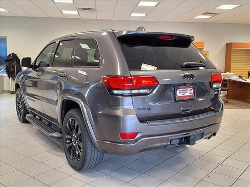 2021 Jeep Grand Cherokee Laredo