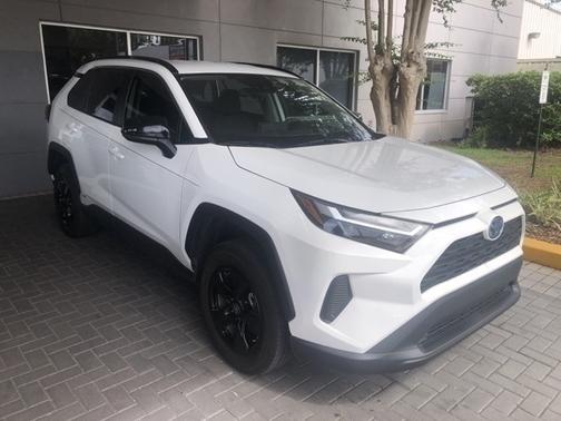 2024 Toyota RAV4 Hybrid LE