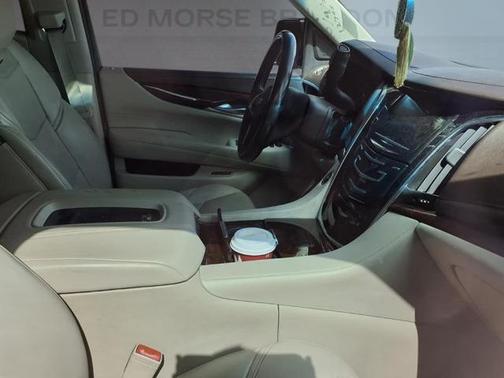 2016 Cadillac Escalade Luxury