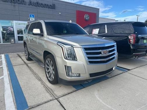 2016 Cadillac Escalade Luxury