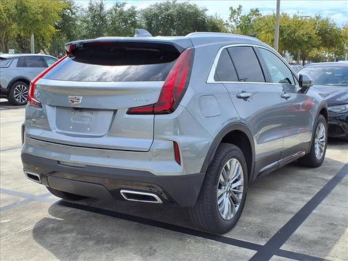 2025 Cadillac XT4 Premium Luxury