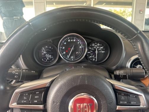 2020 FIAT 124 Spider Base