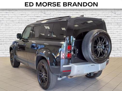 2024 Land Rover Defender 110 P300