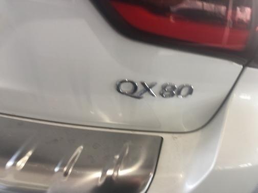 2018 INFINITI QX80 Base