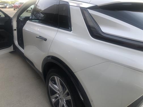 2024 Cadillac LYRIQ Tech