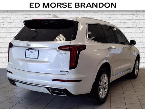 2023 Cadillac XT6 Luxury FWD