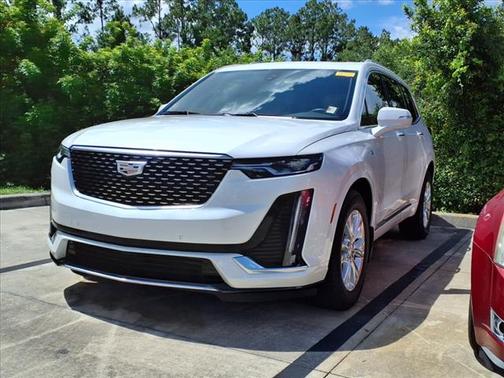 2023 Cadillac XT6 Luxury FWD
