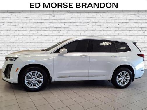 2023 Cadillac XT6 Luxury FWD
