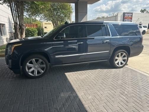 2018 Cadillac Escalade ESV Premium Luxury