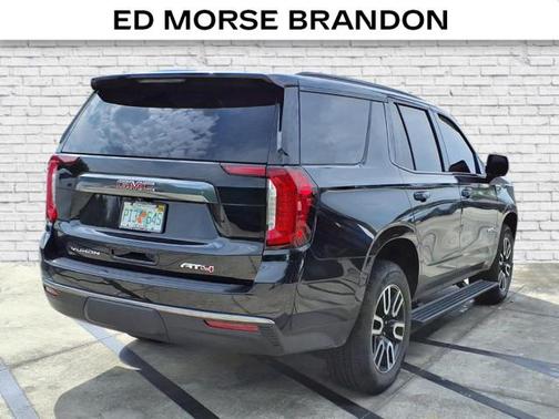 2023 GMC Yukon 4WD AT4